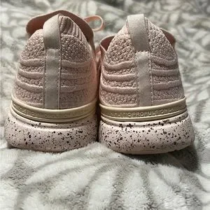 APL | Shoes | Apl Womens Techloom Wave Sneaker Nude  display picture 3